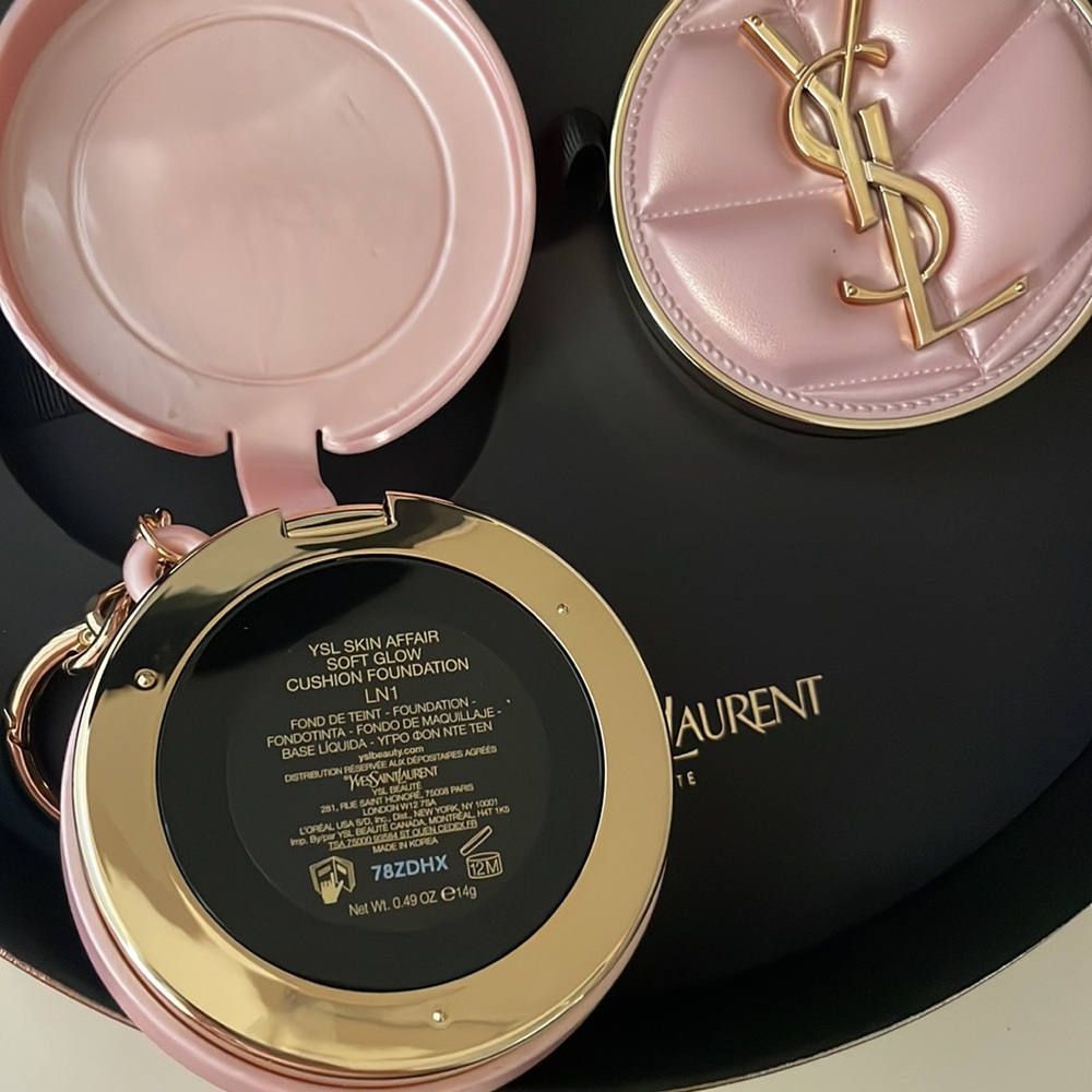 YSL Beauty Skin Affair Soft Glow Cushion Foundation Gift Set - Picture 12 of 12